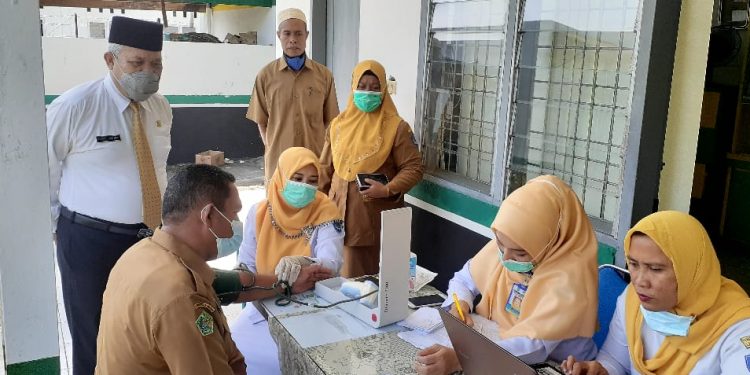 ASN Kemenag Labuhanbatu Laksanakan Vaksinasi Covid-19