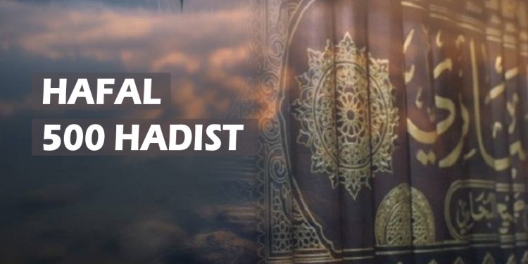 UNGGUL DALAM BERBAHASA ARAB DAN BAHASA INGGRIS